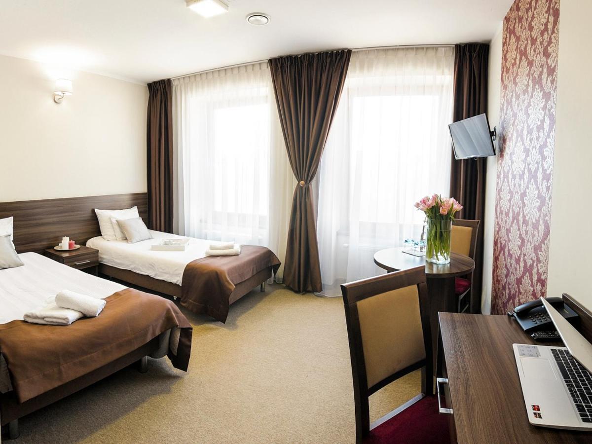 Hotel Dabrowski Oświęcim Exteriör bild