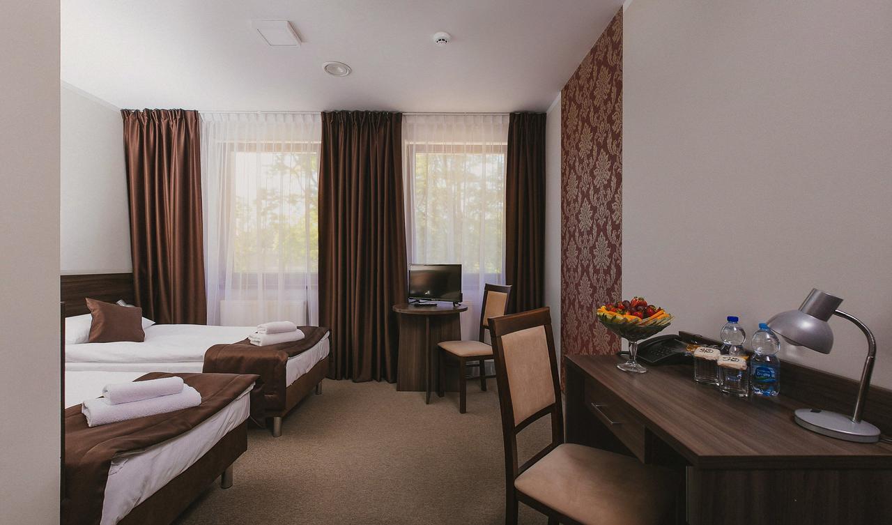 Hotel Dabrowski Oświęcim Exteriör bild